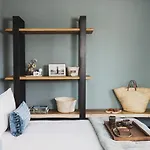 Le Garage Hotel