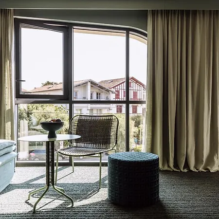 Hotell Le Garage 4*